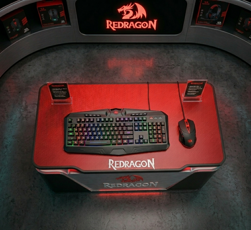 Kit Gamer Pro Redragon: Teclado Mecánico 104 Teclas Anti-Ghosting y Mouse RGB 3200 DPI